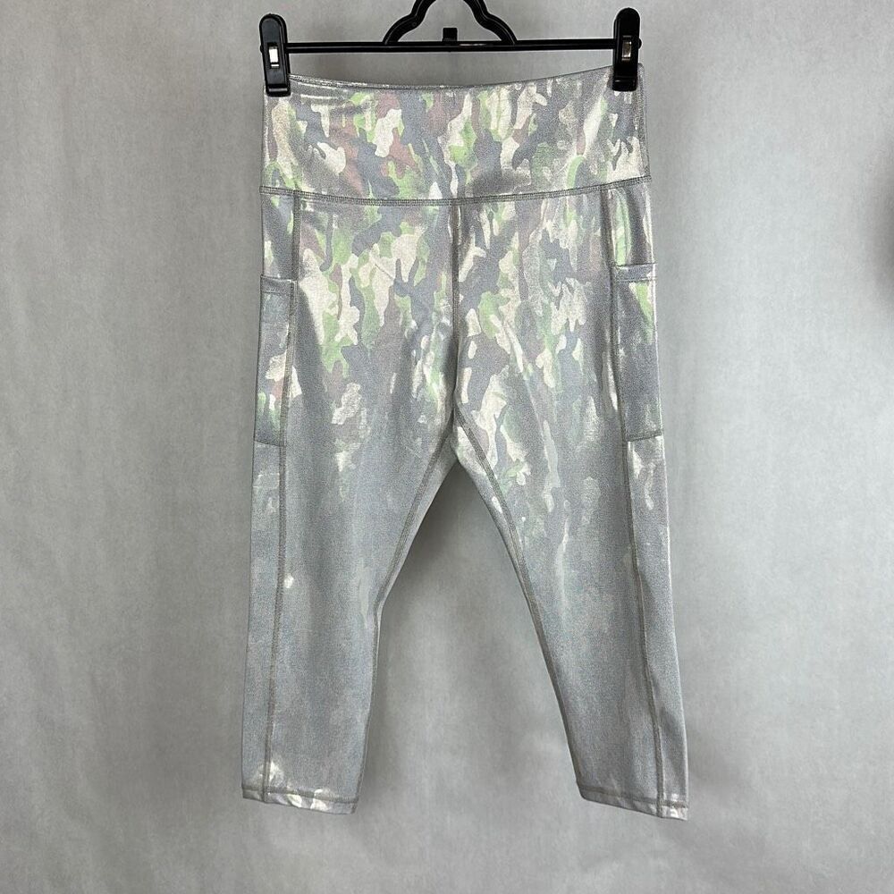 Zyia Active Leggings Silver Camo Light n Tight Hi-Rise Metallic Size 8-10 Pocket